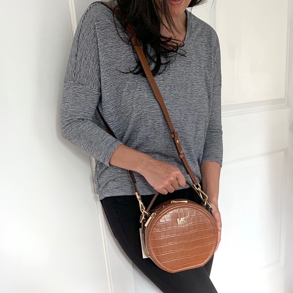 NWT authentic MK croc leather canteen bag - Picture 8 of 9